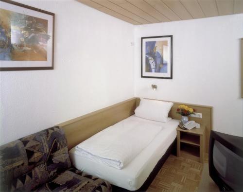 Hotel Frankischer Landgasthof Uettingen Pokoj fotografie